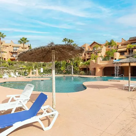 Luxury 3 Bed Sea Views With Pool *