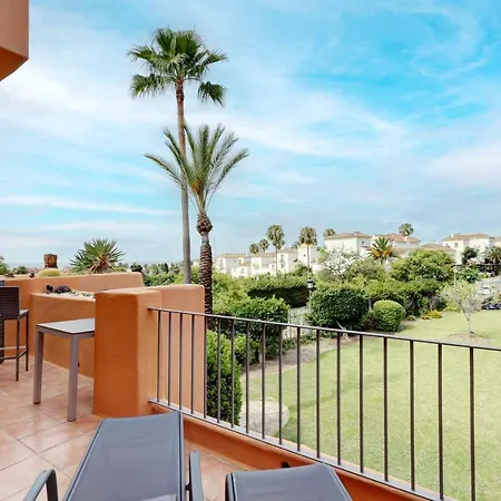 Apartment Luxury 3 Bed Sea Views With Pool